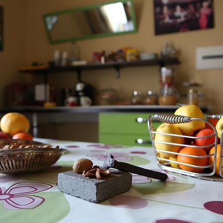 Le 3 B Bed & Breakfast Catania Ngoại thất bức ảnh