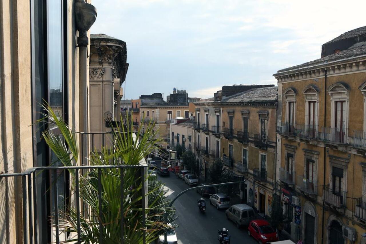 Le 3 B Bed & Breakfast Catania Ngoại thất bức ảnh