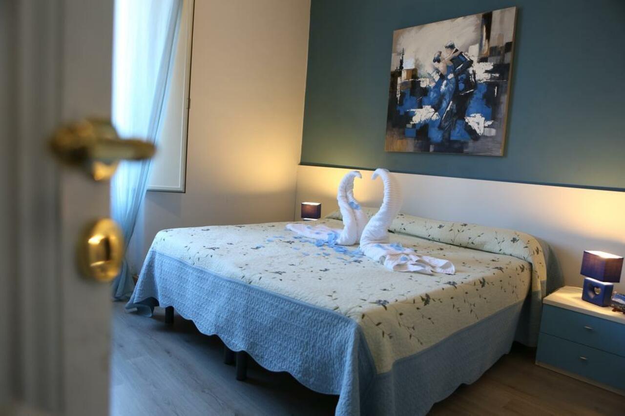 Le 3 B Bed & Breakfast Catania Ngoại thất bức ảnh