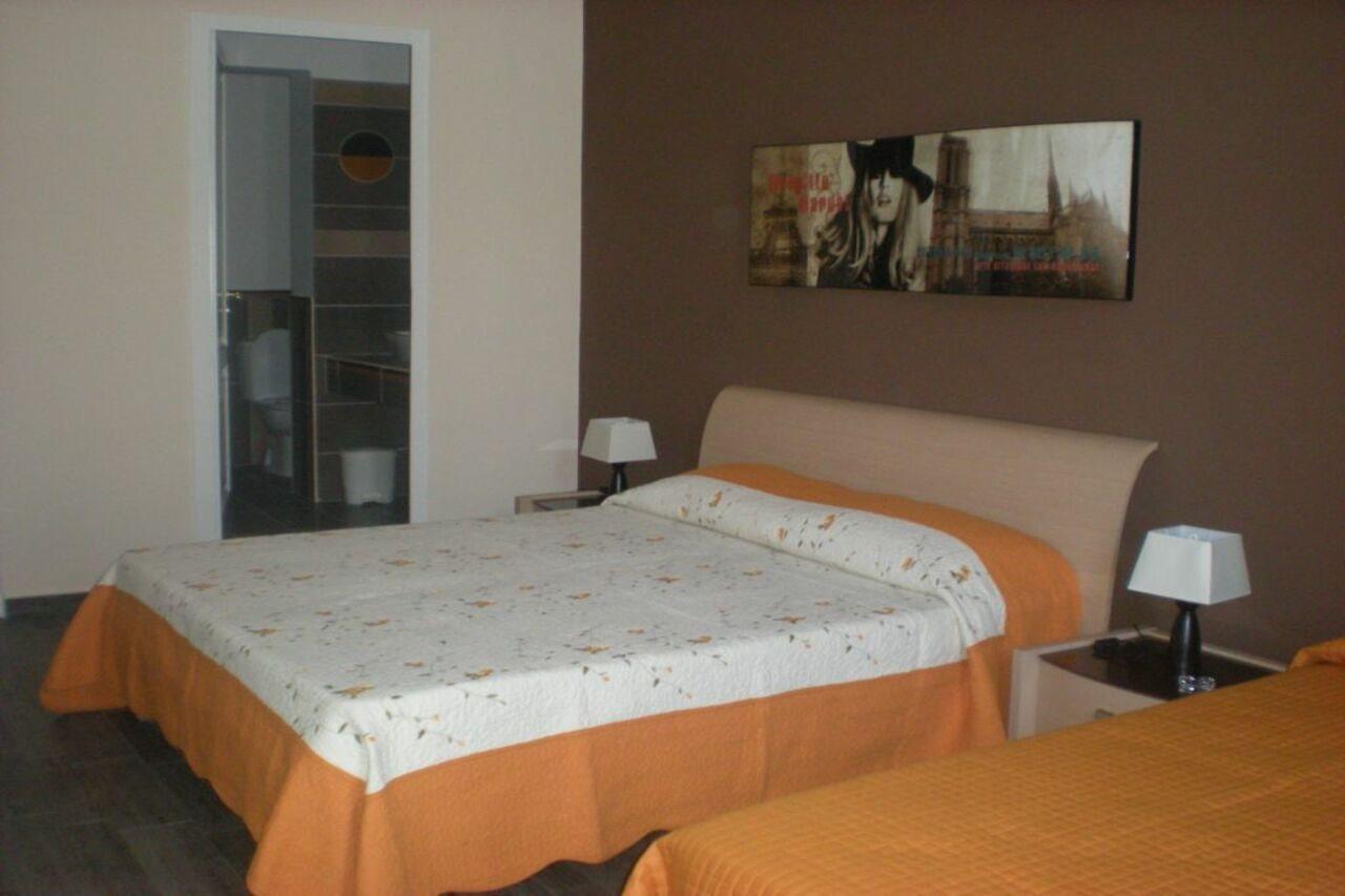 Le 3 B Bed & Breakfast Catania Ngoại thất bức ảnh